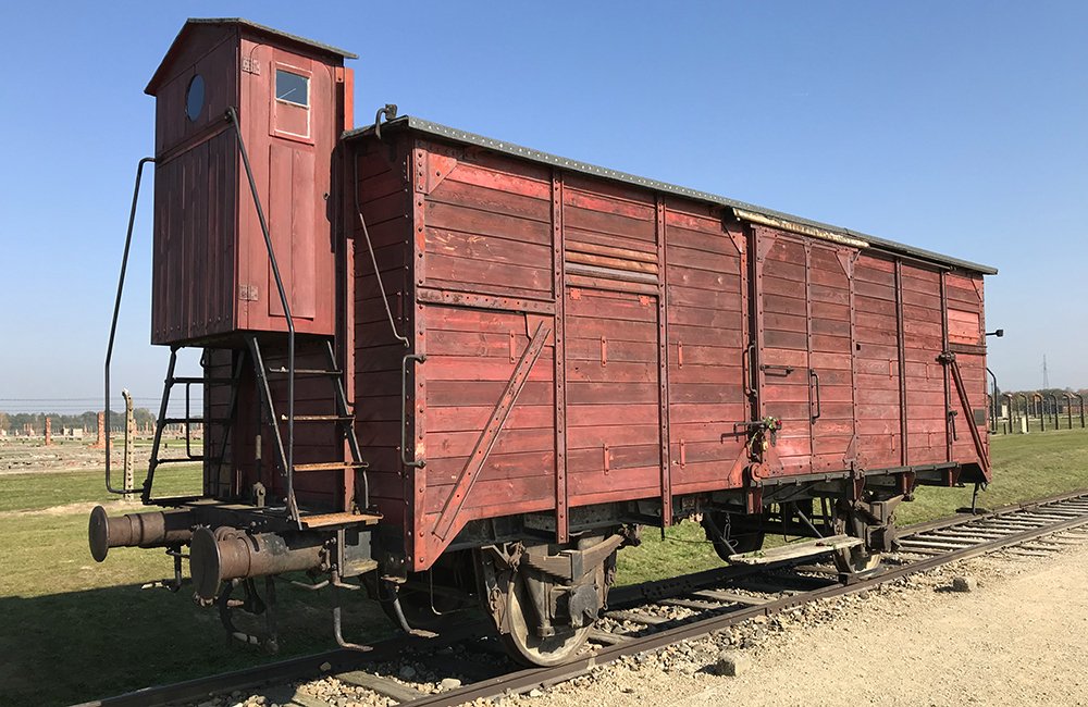 Prisoner's transportation wagon, Birkenau