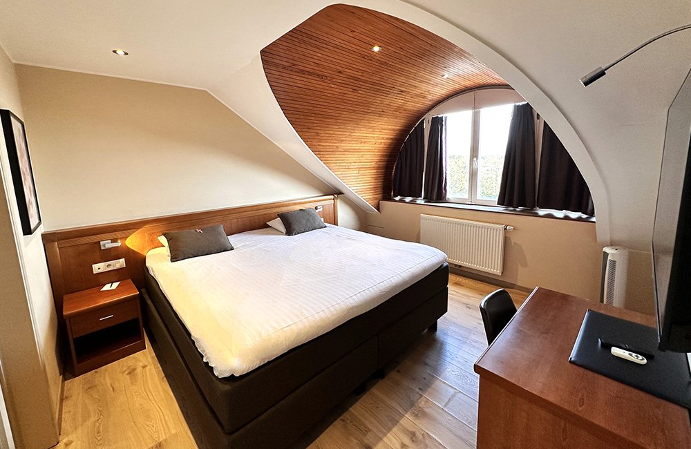 Hotel room in Bastogne