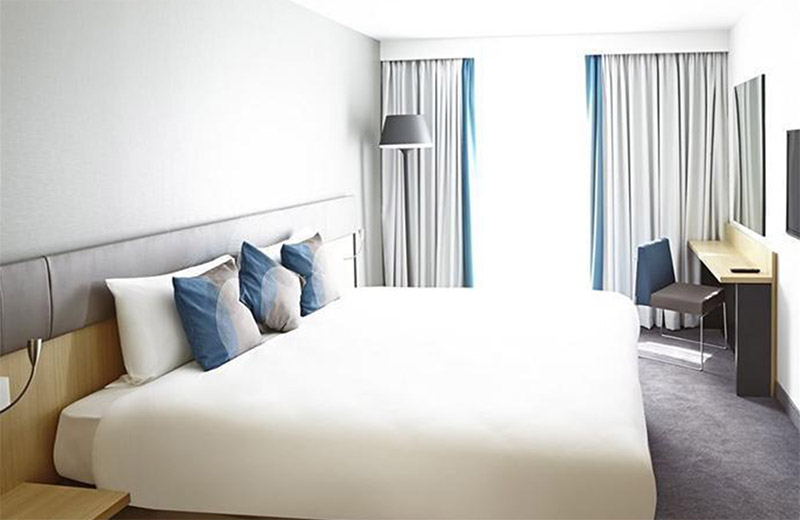 Hotel room in London