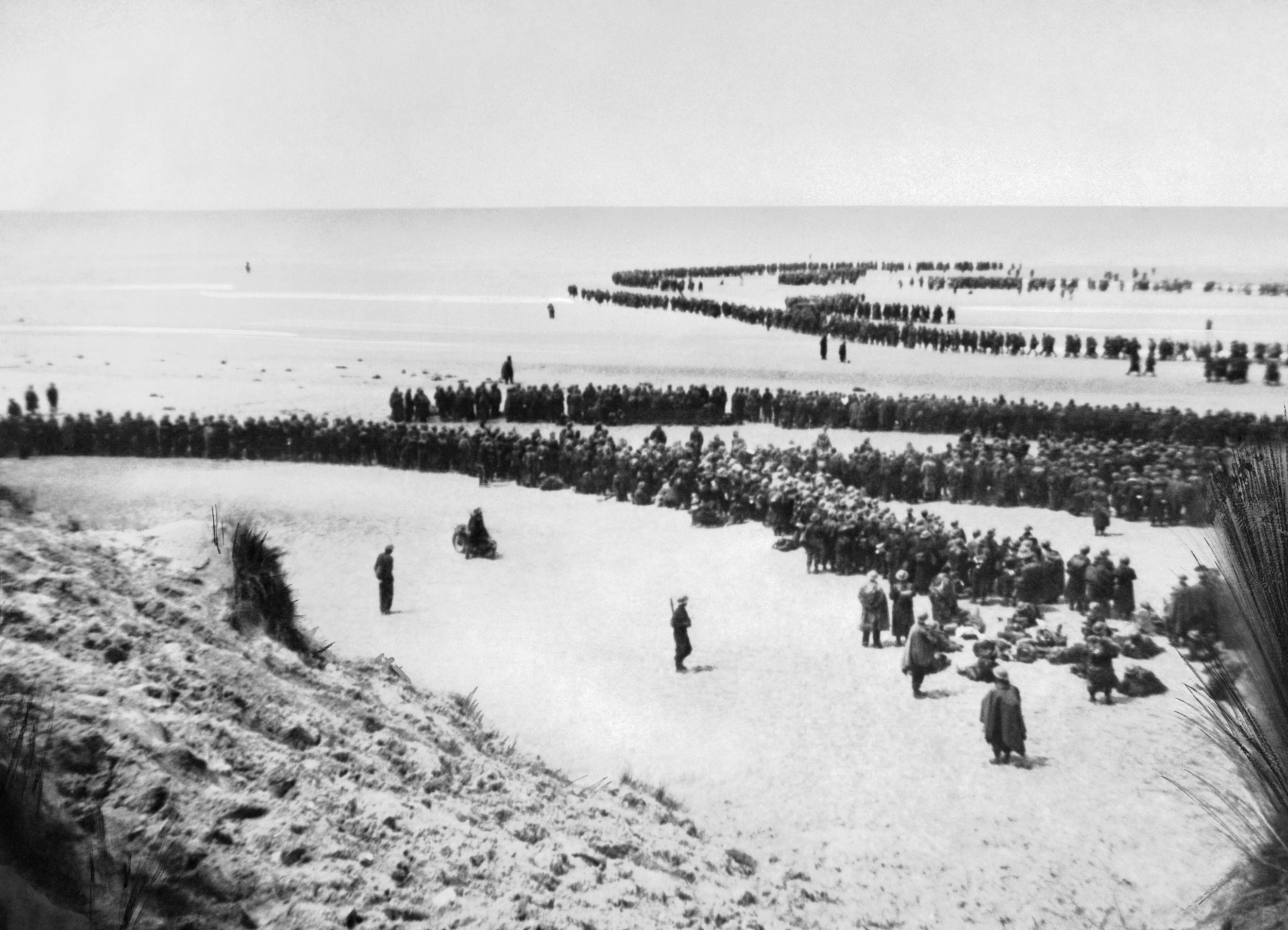 What was the largest number of soldiers rescued in a single day during the Dunkirk Evacuation?