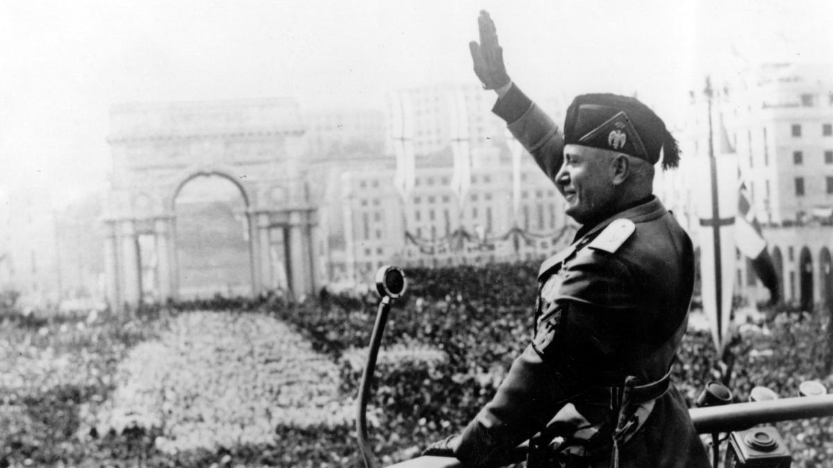Which one of the following social groups showed a surprising amount of support for Mussolini's Fascist regime?